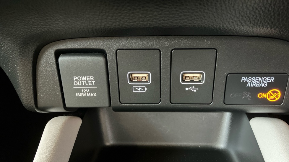 Honda Jazz 1.5 i-MMD Hybrid EX 5dr eCVT Hybrid Hatchback - Image 24