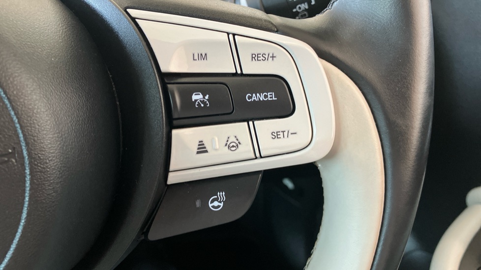 Honda Jazz 1.5 i-MMD Hybrid EX 5dr eCVT Hybrid Hatchback - Image 26
