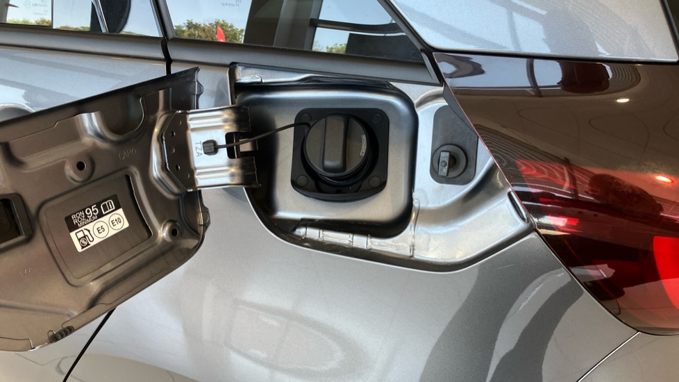Honda Jazz 1.5 i-MMD Hybrid EX 5dr eCVT Hybrid Hatchback - Image 37