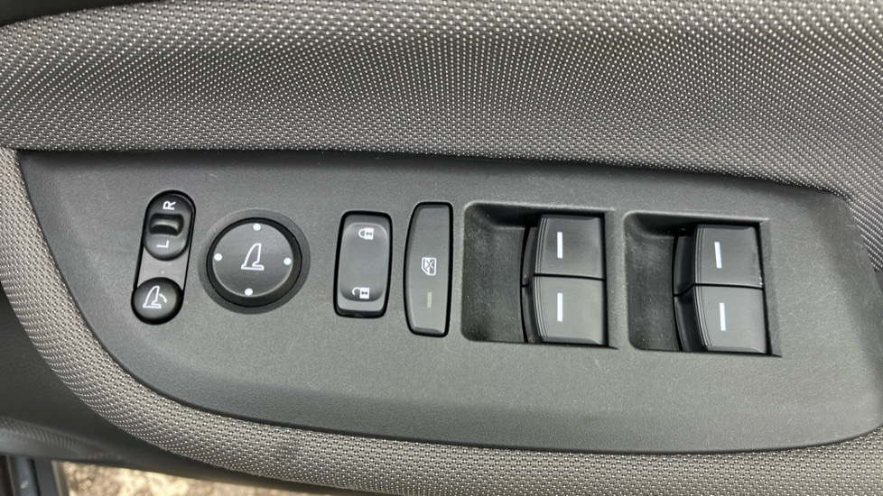 Honda Jazz 1.5 i-MMD Hybrid Crosstar EX 5dr eCVT Hybrid Hatchback - Image 20