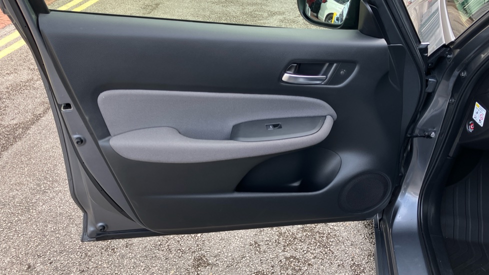 Honda Jazz 1.5 i-MMD Hybrid Crosstar EX 5dr eCVT Hybrid Hatchback - Image 24