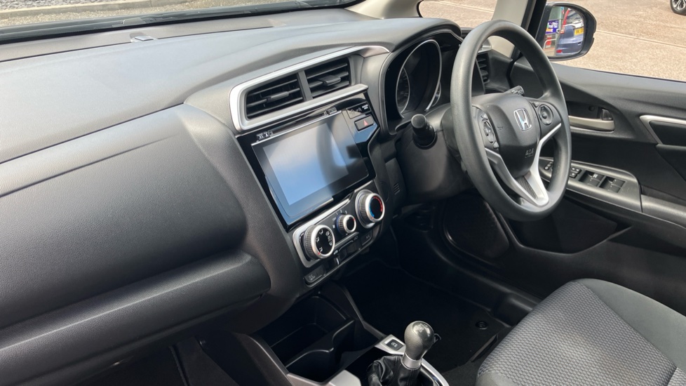 Honda Jazz 1.3 i-VTEC SE Navi 5dr Petrol Hatchback - Image 2