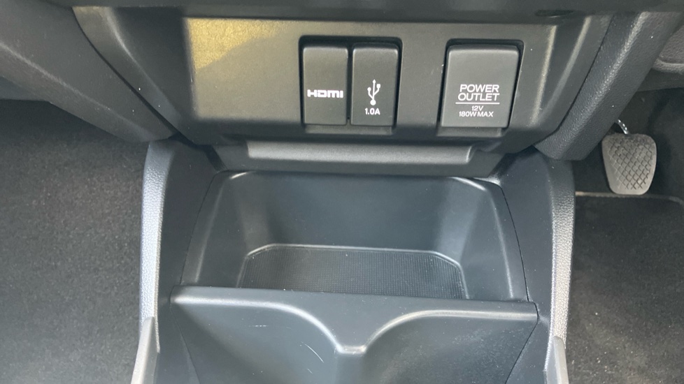 Honda Jazz 1.3 i-VTEC SE Navi 5dr Petrol Hatchback - Image 19