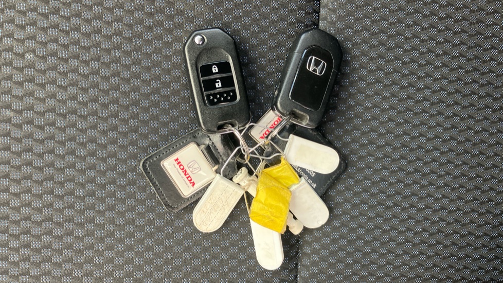 Honda Jazz 1.3 i-VTEC SE Navi 5dr Petrol Hatchback - Image 35