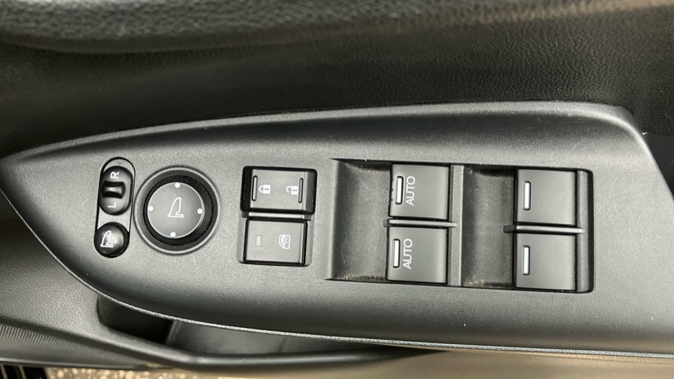 Honda Jazz 1.3 i-VTEC EX 5dr CVT Petrol Hatchback - Image 24