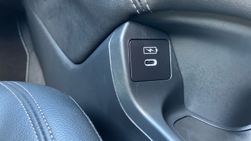 Honda Zr-V 2.0 eHEV Advance 5dr CVT Hybrid Estate - Image 21