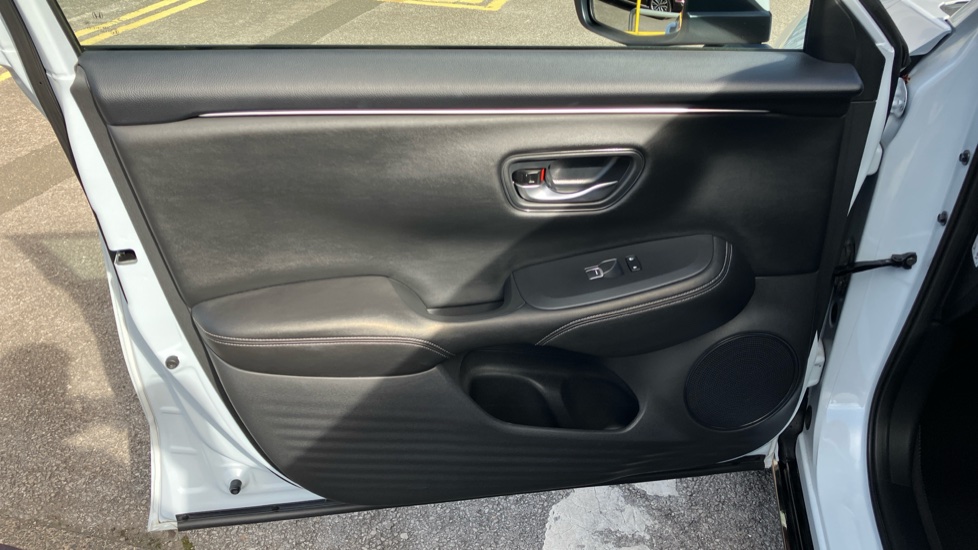 Honda Zr-V 2.0 eHEV Advance 5dr CVT Hybrid Estate - Image 27