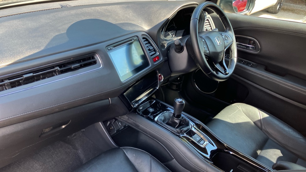 Honda HR-V 1.5 i-VTEC EX 5dr Petrol Hatchback - Image 2