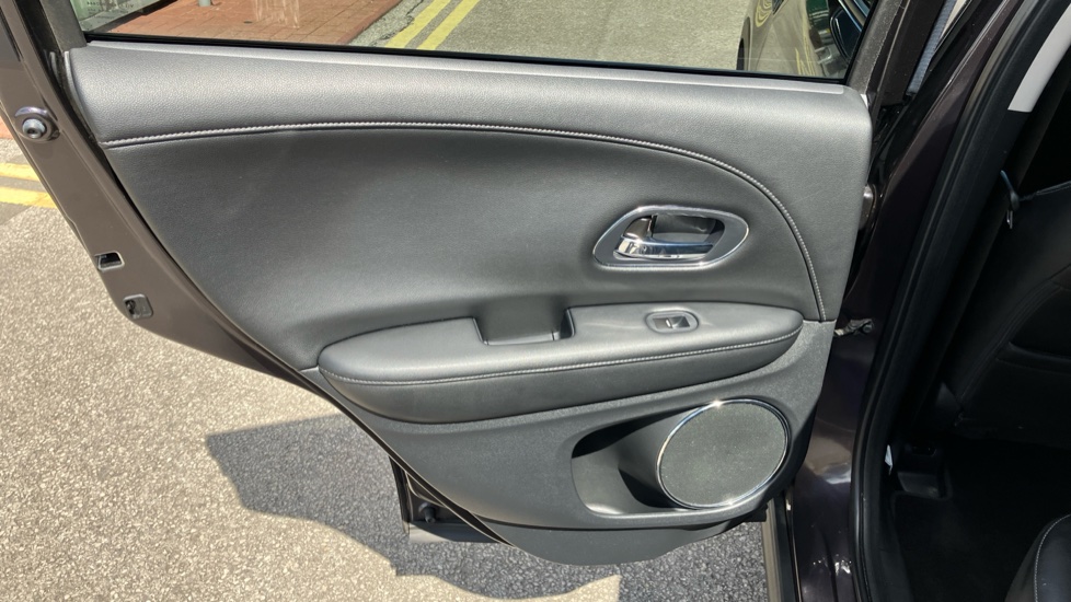 Honda HR-V 1.5 i-VTEC EX 5dr Petrol Hatchback - Image 24