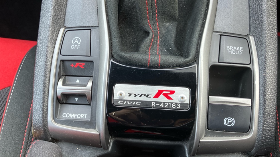 Honda Civic Type R 2.0 VTEC Turbo Type R GT 5dr Petrol Hatchback - Image 17