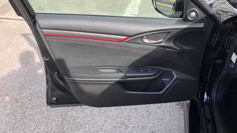 Honda Civic Type R 2.0 VTEC Turbo Type R GT 5dr Petrol Hatchback - Image 24