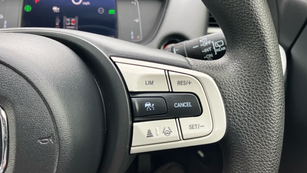 Honda Jazz 1.5 i-MMD Hybrid SE 5dr eCVT Hybrid Hatchback - Image 13