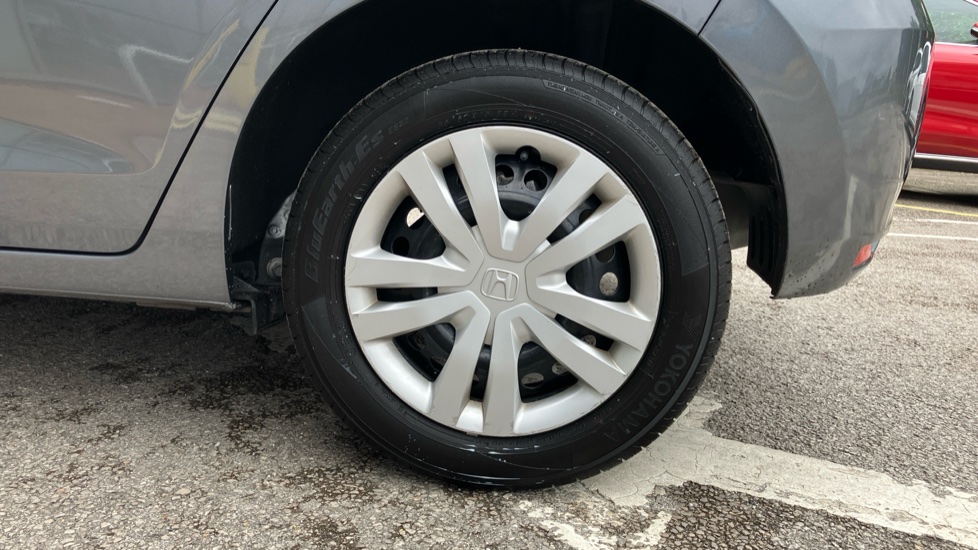 Honda Jazz 1.5 i-MMD Hybrid SE 5dr eCVT Hybrid Hatchback - Image 32