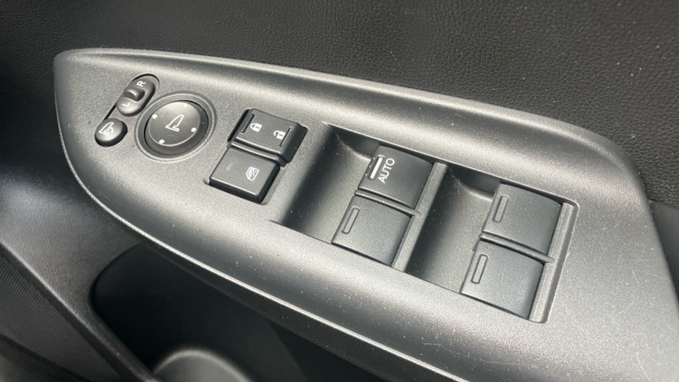 Honda Jazz 1.3 i-VTEC SE 5dr CVT Petrol Hatchback - Image 19