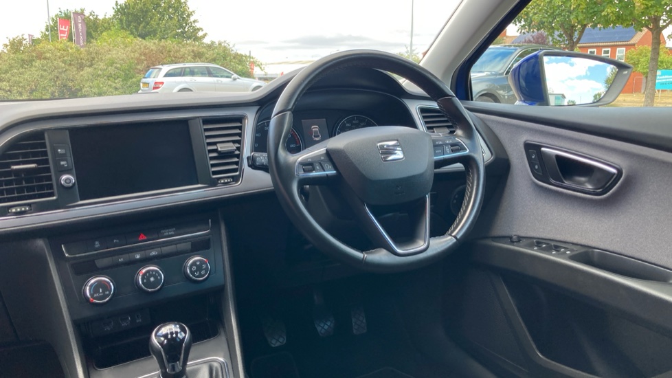 SEAT Leon 1.5 TSI EVO SE Dynamic [EZ] 5dr Petrol Hatchback - Image 11