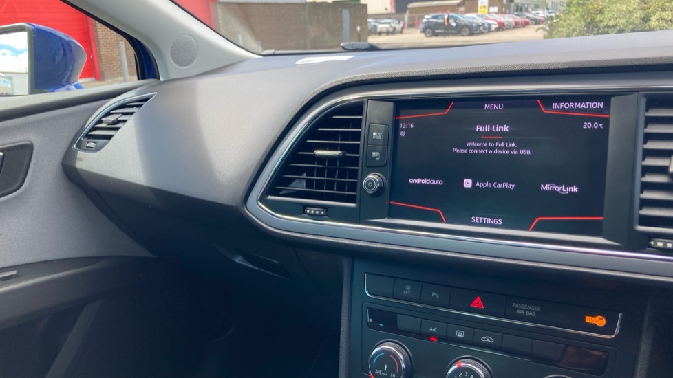 SEAT Leon 1.5 TSI EVO SE Dynamic [EZ] 5dr Petrol Hatchback - Image 19