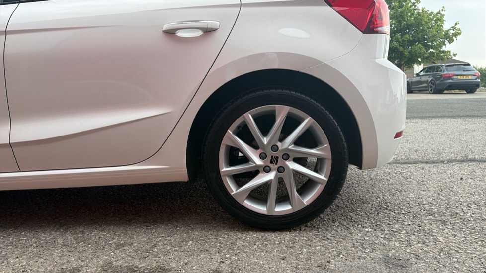 SEAT Ibiza 1.0 TSI 110 FR 5dr DSG Petrol Hatchback - Image 7