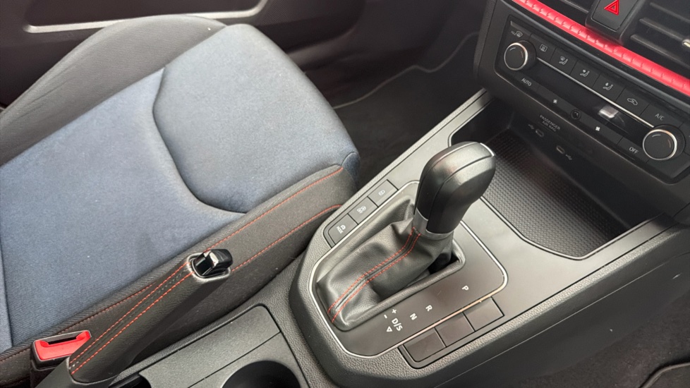 SEAT Ibiza 1.0 TSI 110 FR 5dr DSG Petrol Hatchback - Image 13