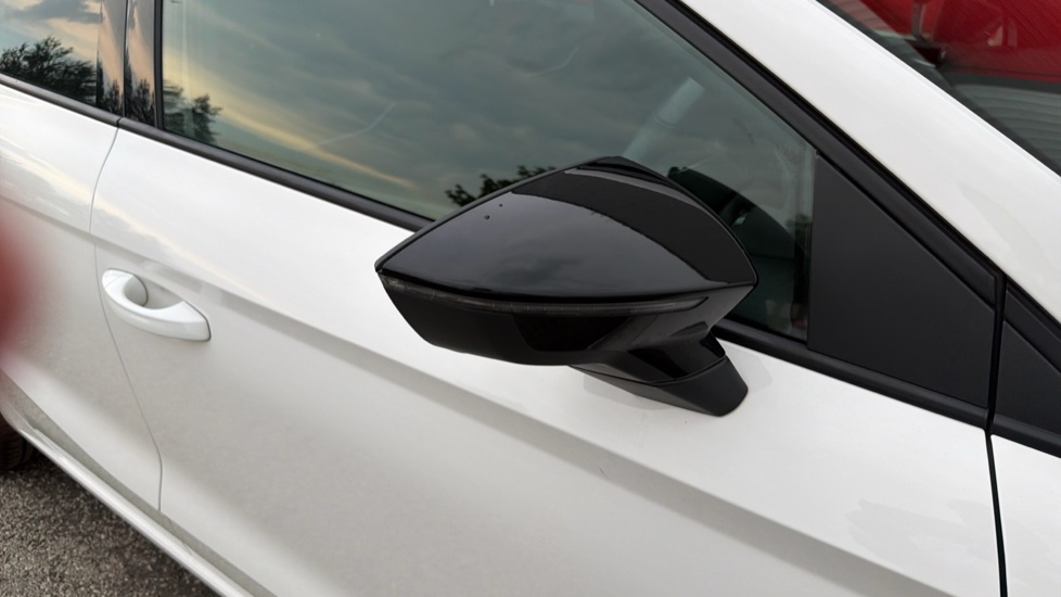 SEAT Ibiza 1.0 TSI 110 FR 5dr DSG Petrol Hatchback - Image 21