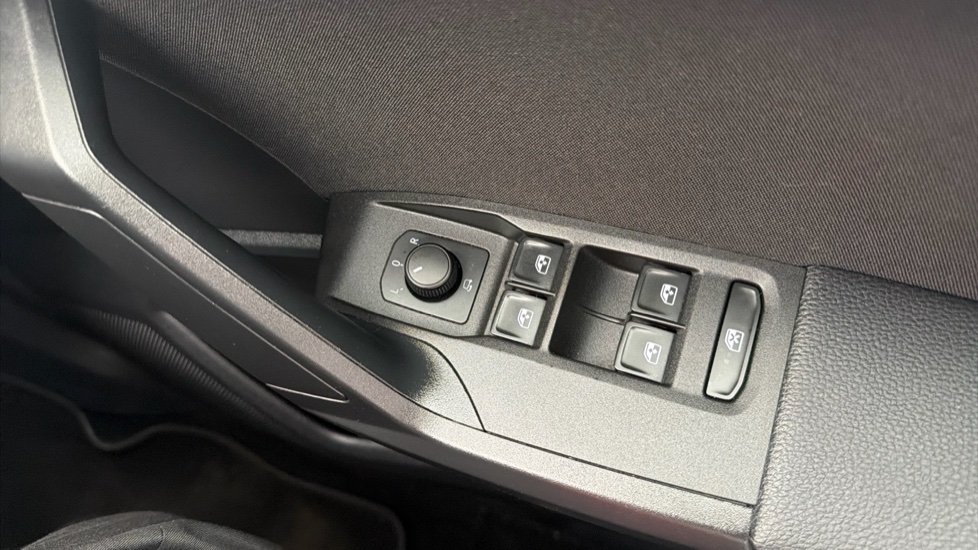 SEAT Ibiza 1.0 TSI 110 FR 5dr DSG Petrol Hatchback - Image 25