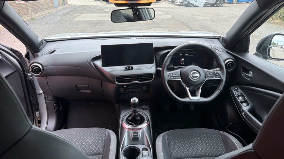 Nissan Juke 1.0 DiG-T N-Connecta 5dr Petrol Hatchback - Image 10
