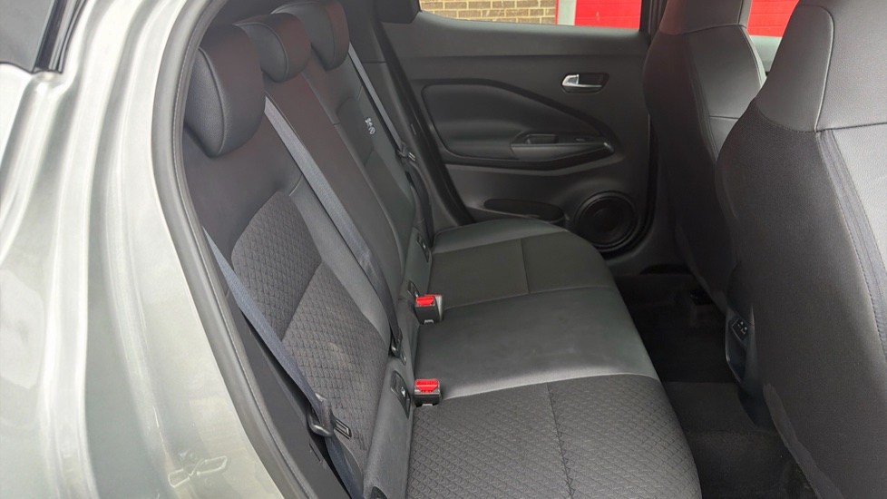Nissan Juke 1.0 DiG-T N-Connecta 5dr Petrol Hatchback - Image 16