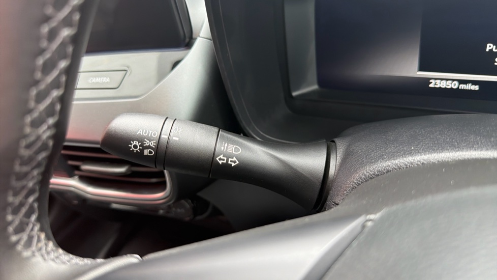 Nissan Juke 1.0 DiG-T N-Connecta 5dr Petrol Hatchback - Image 29