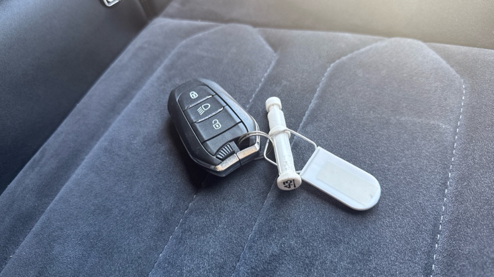 Citroen C4 1.2 PureTech [130] Max 5dr Auto Petrol Hatchback - Image 20