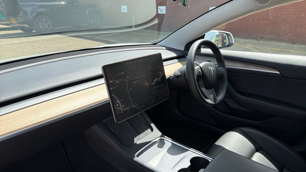 Tesla Model 3 Standard Plus 4dr Auto Electric Saloon - Image 9