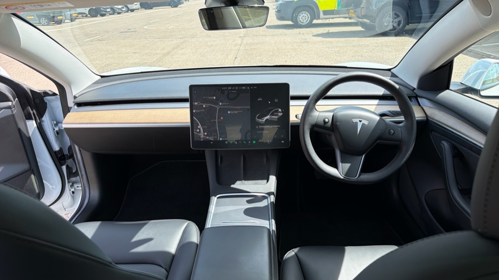 Tesla Model 3 Standard Plus 4dr Auto Electric Saloon - Image 10
