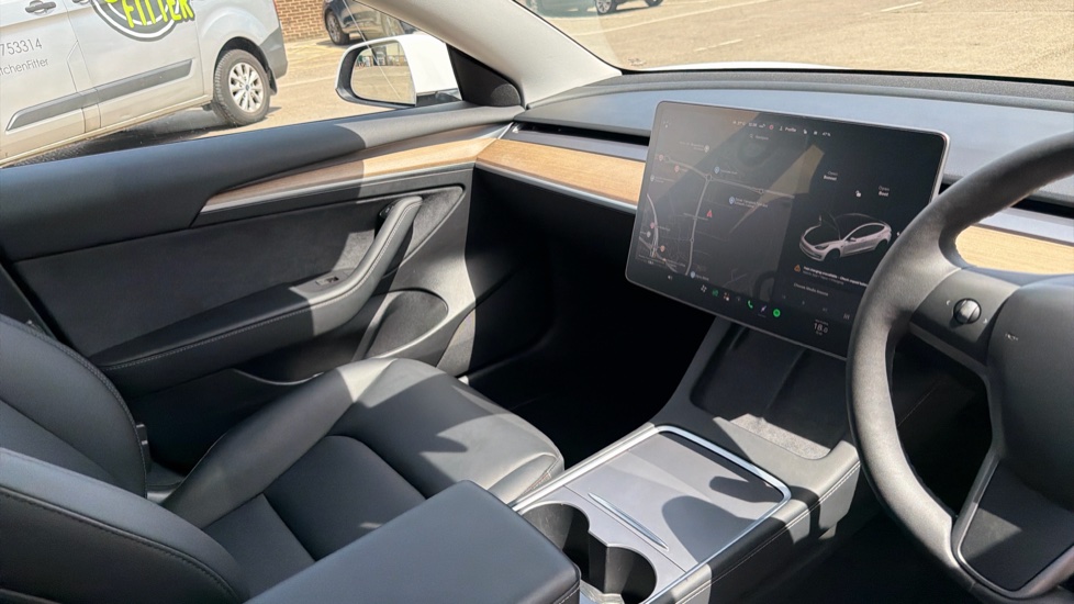 Tesla Model 3 Standard Plus 4dr Auto Electric Saloon - Image 14