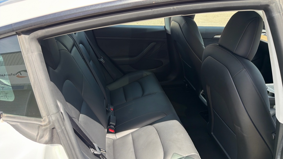 Tesla Model 3 Standard Plus 4dr Auto Electric Saloon - Image 16