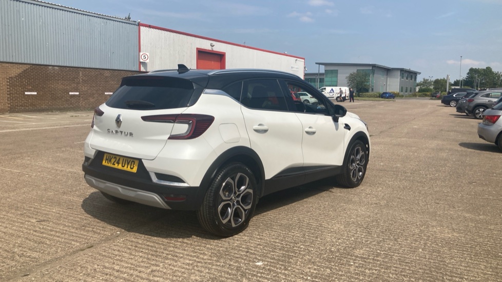 Renault Captur 1.0 TCE 90 Techno 5dr Petrol Hatchback - Image 4