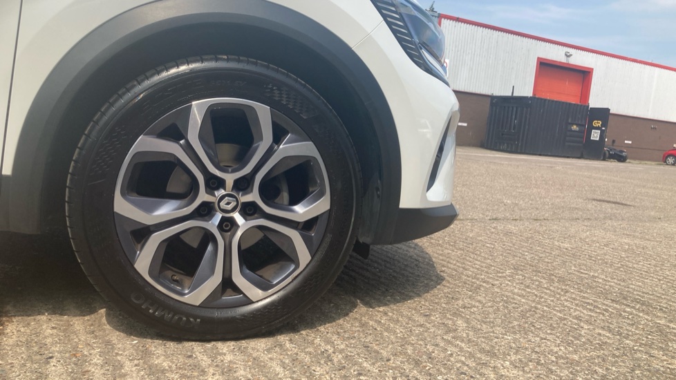 Renault Captur 1.0 TCE 90 Techno 5dr Petrol Hatchback - Image 7