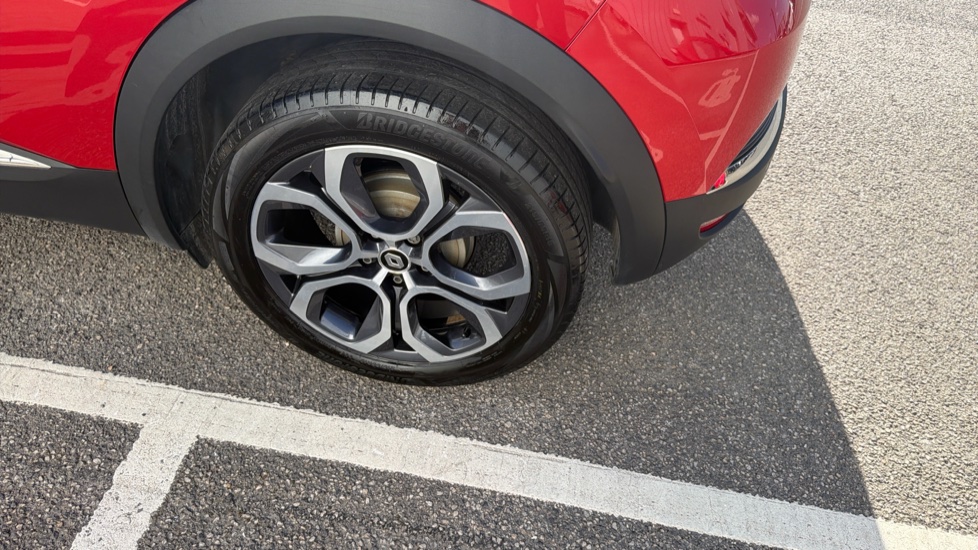 Renault Captur 1.0 TCE 90 Techno 5dr Petrol Hatchback - Image 33