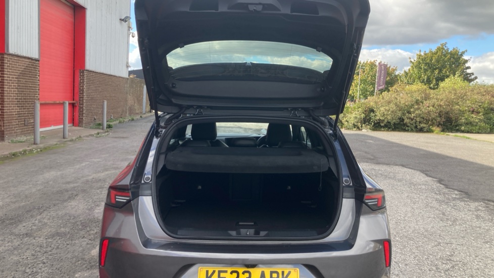 Vauxhall Astra 1.2 Turbo 130 GS 5dr Auto Petrol Hatchback - Image 4