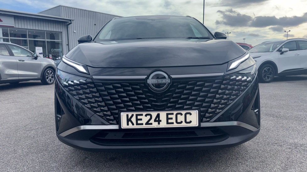 Nissan Qashqai 1.3 DiG-T MH N-Connecta 5dr Petrol Hatchback - Image 8