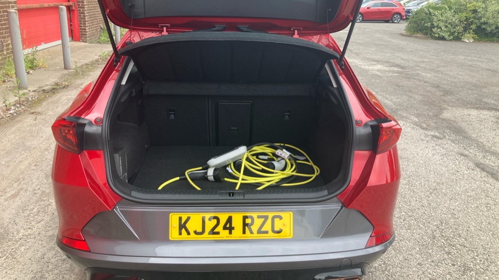 CUPRA Formentor 1.4 eHybrid 204 V1 5dr DSG Estate - Image 4
