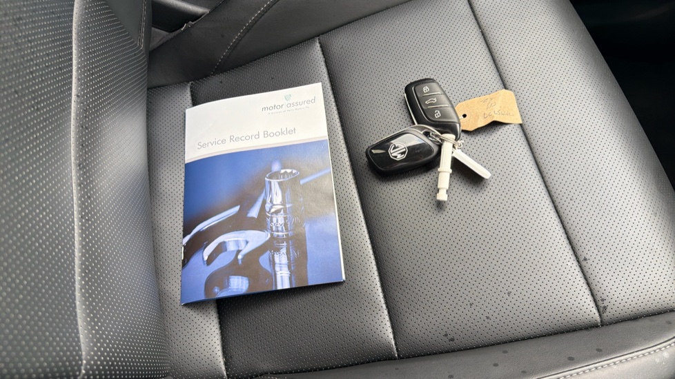 MG ZS 1.5 Hybrid+ Trophy 5dr Auto Hybrid Hatchback - Image 19
