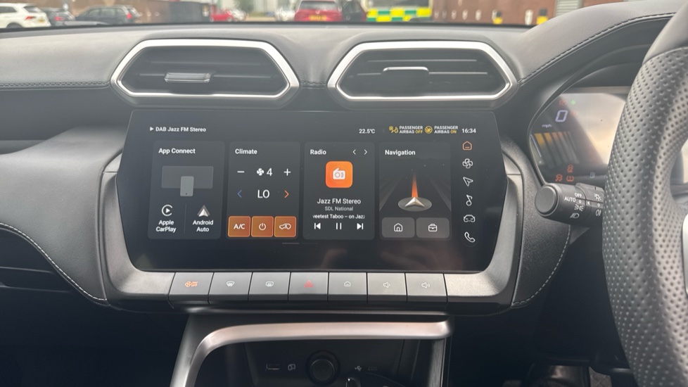 MG ZS 1.5 Hybrid+ Trophy 5dr Auto Hybrid Hatchback - Image 12