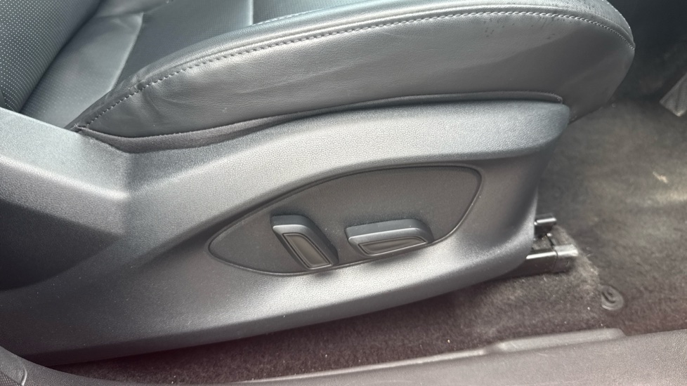 MG ZS 1.5 Hybrid+ Trophy 5dr Auto Hybrid Hatchback - Image 30
