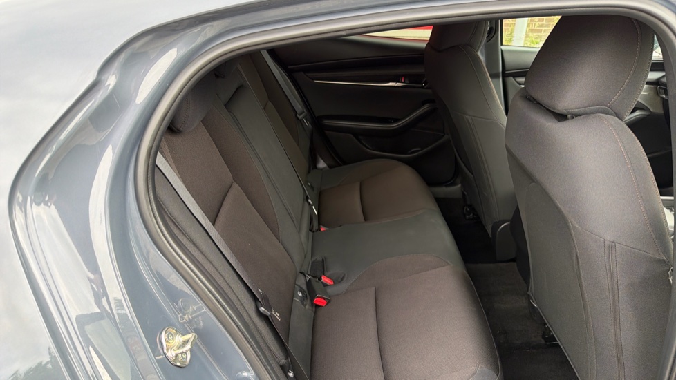 Mazda 3 2.5 e-Skyactiv G MHEV 140 Exclusive-Line 5dr Auto Petrol Hatchback - Image 16