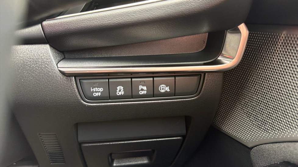 Mazda 3 2.5 e-Skyactiv G MHEV 140 Exclusive-Line 5dr Auto Petrol Hatchback - Image 28
