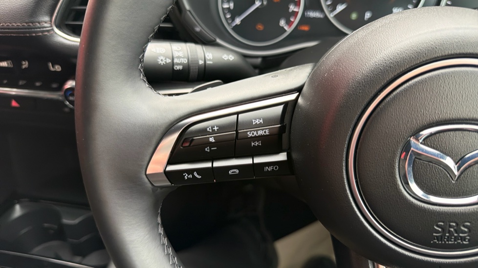 Mazda 3 2.5 e-Skyactiv G MHEV 140 Exclusive-Line 5dr Auto Petrol Hatchback - Image 30