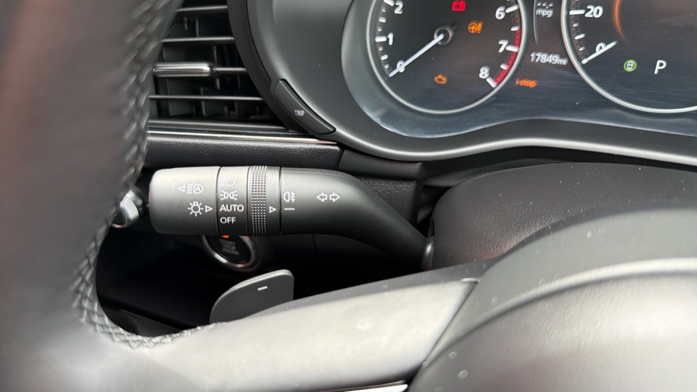 Mazda 3 2.5 e-Skyactiv G MHEV 140 Exclusive-Line 5dr Auto Petrol Hatchback - Image 31