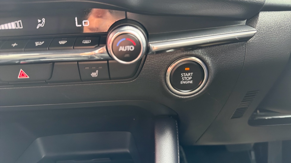 Mazda 3 2.5 e-Skyactiv G MHEV 140 Exclusive-Line 5dr Auto Petrol Hatchback - Image 33