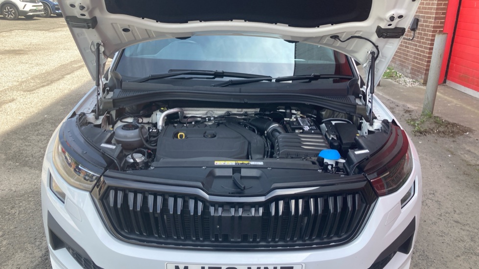 Skoda Kodiaq 1.5 TSI Sport Line 5dr DSG [7 Seat] Petrol Estate - Image 8