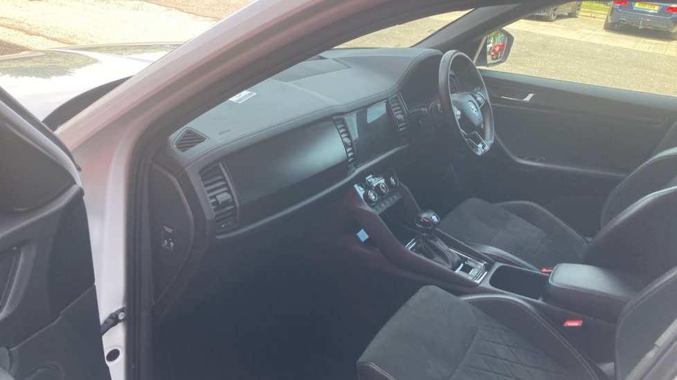 Skoda Kodiaq 1.5 TSI Sport Line 5dr DSG [7 Seat] Petrol Estate - Image 9