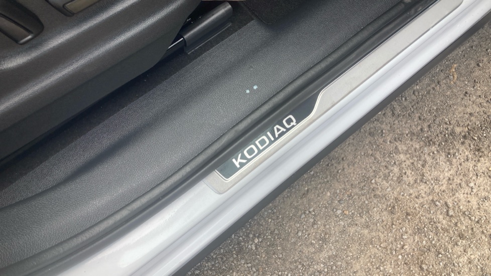 Skoda Kodiaq 1.5 TSI Sport Line 5dr DSG [7 Seat] Petrol Estate - Image 34