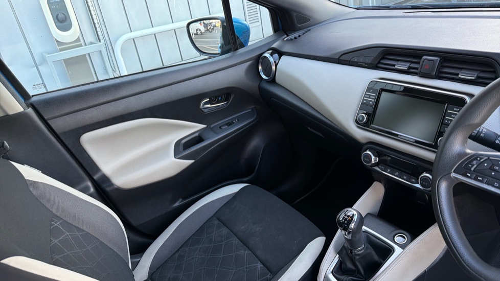 Nissan Micra 1.0 Acenta Limited Edition 5dr Petrol Hatchback - Image 14